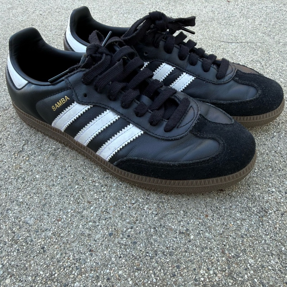 adidas Samba Women's Black / White Classic Trainer